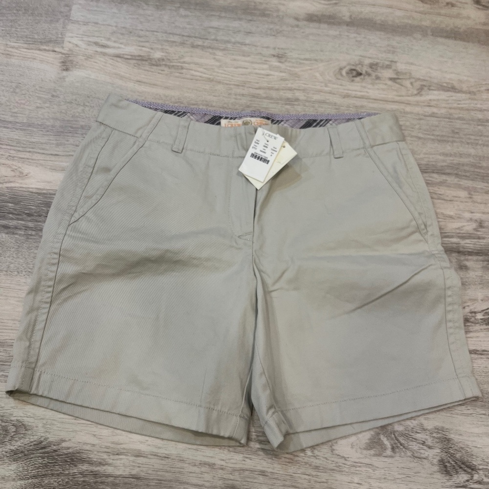 J Crew Khaki Chino Shorts Sz 8 NWT